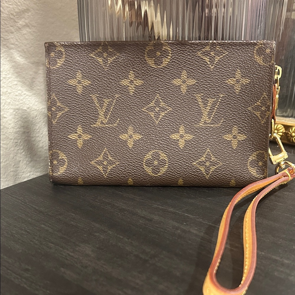 Louis Vuitton Monogram Petit Bucket Pouch Vintage